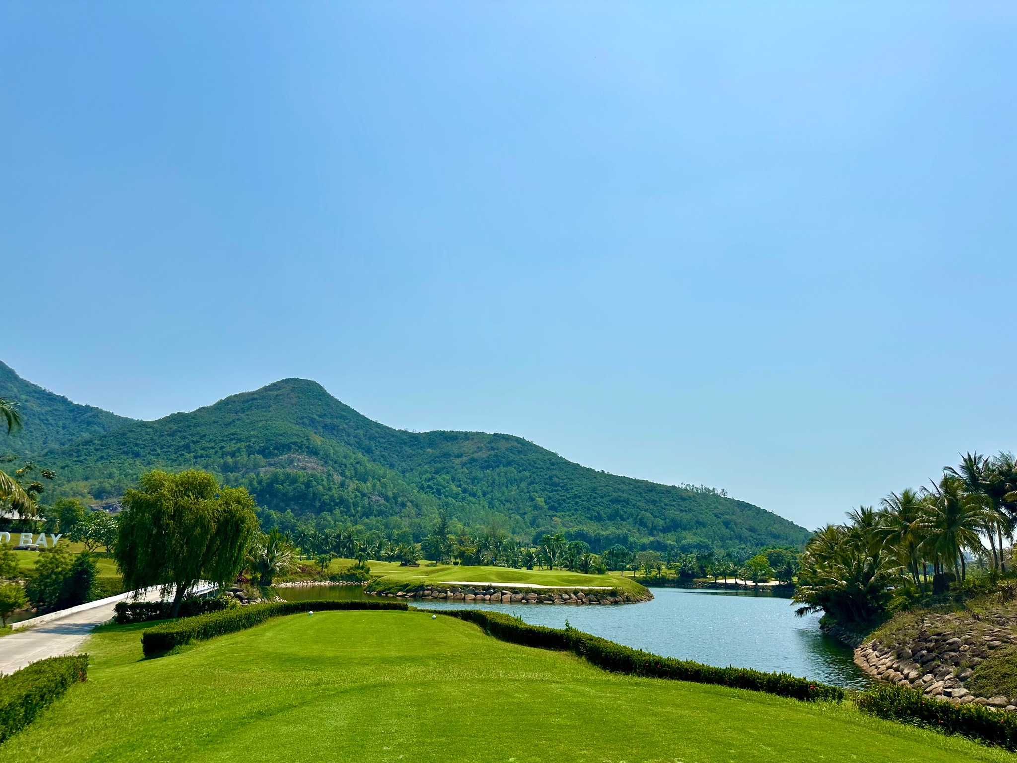 Diamond Bay Golf & Villas 鑽石灣球場 5